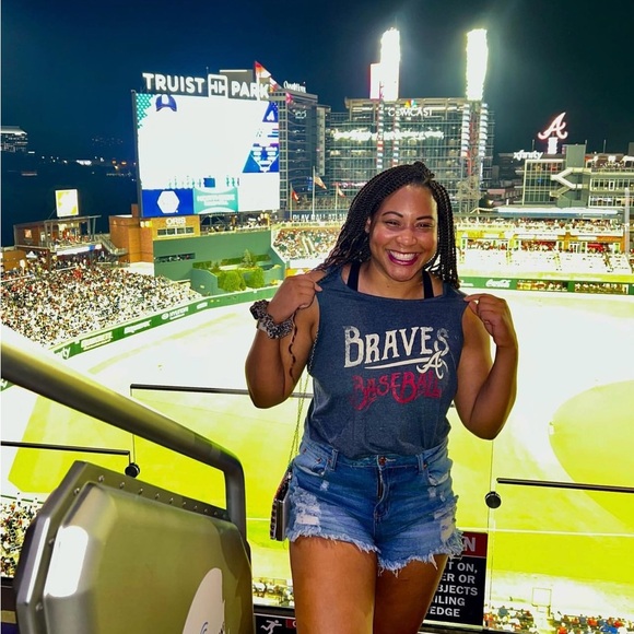 Meet your Posher, Alexis - Picture 5 of 6